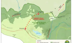 Mapa Karkonoszy: zamknięty szlak z powodu remontu, proponowane obejście zielonym szlakiem.