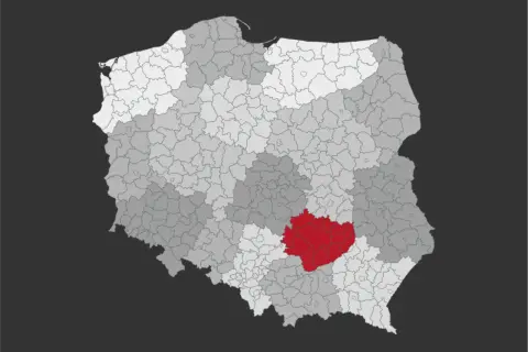 Mapa Polski z zaznaczonym na czerwono obszarem. Tu znajdują się Góry Świętokrzyskie.
